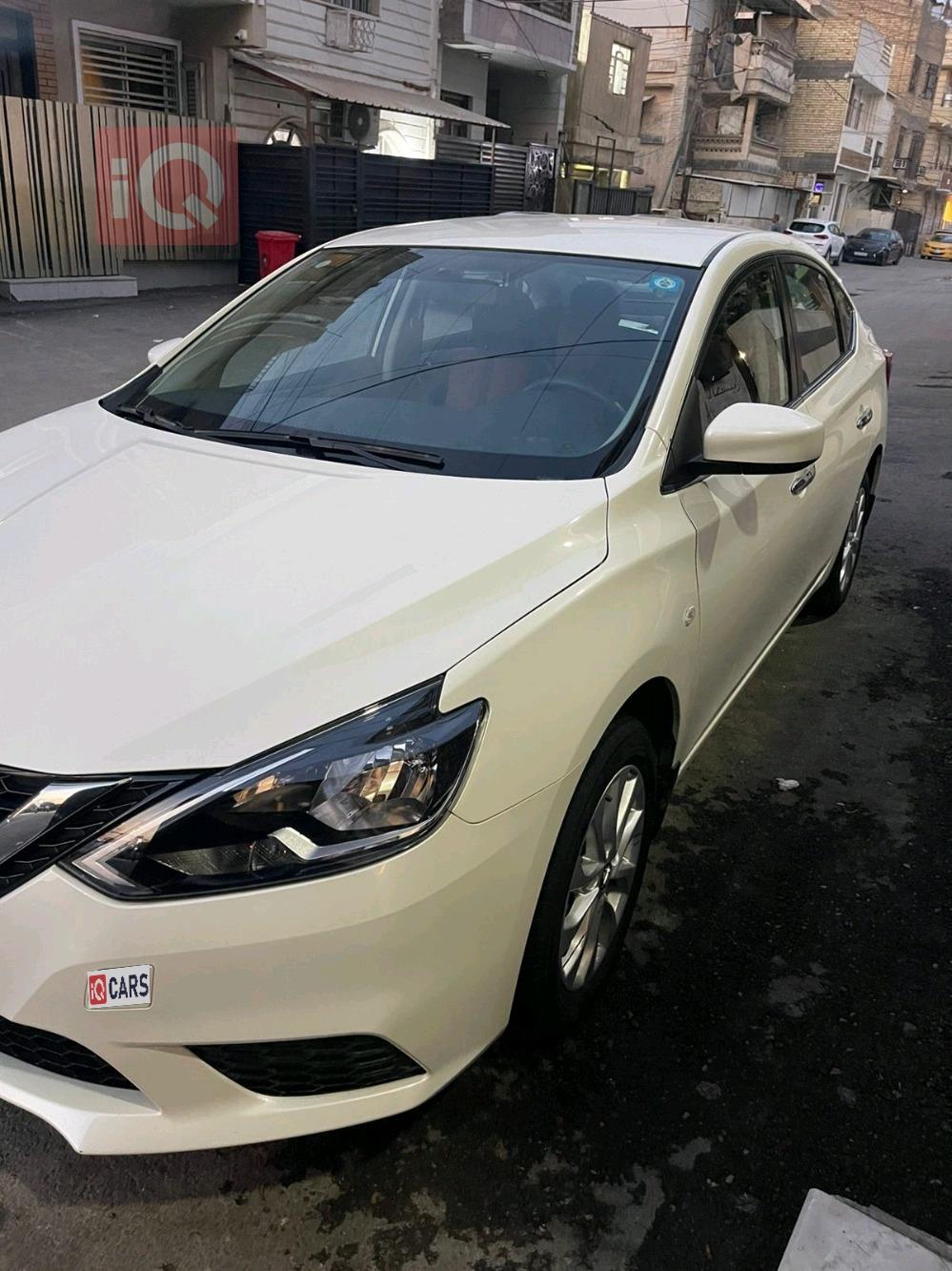 نیسان سێنترا